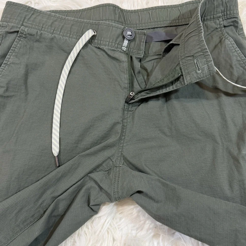 Vuori Women’s Ripstop Pants Organic Cotton - Picture 6 of 14